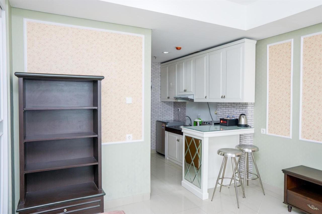 Spacious 1Br Dago Suites Apartment By Travelio Bandung Kültér fotó